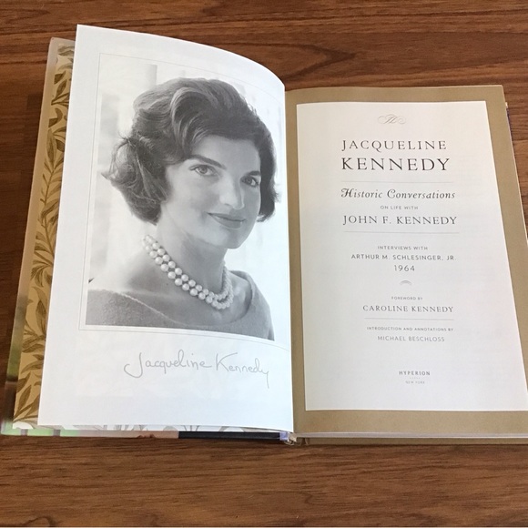Interviews with Jacqueline Kennedy on life with John F. Kennedy book and audio - Picture 3 of 9